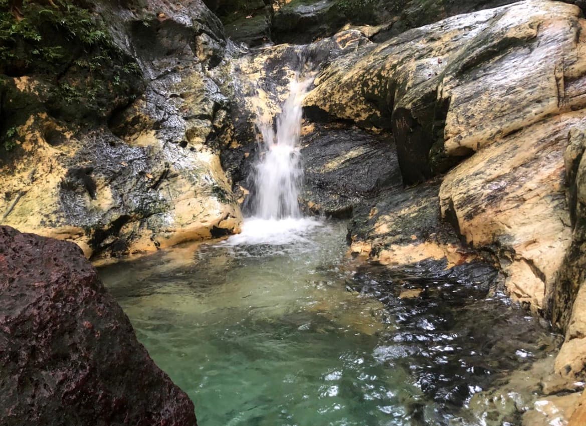 Verna Waterfall Short Trek - image 1
